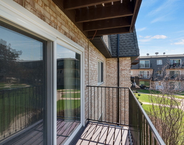 9446 Bay Colony Drive - Photo Thumbnail 11