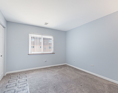 9446 Bay Colony Drive - Photo Thumbnail 7