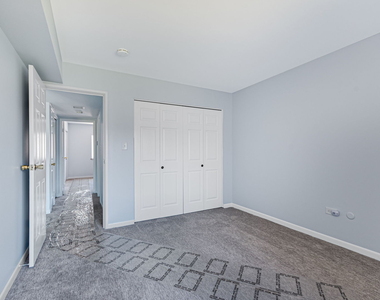 9446 Bay Colony Drive - Photo Thumbnail 6