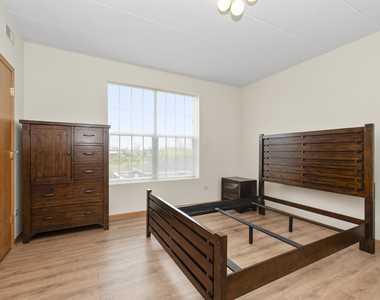 16641 S Liberty Circle - Photo Thumbnail 13