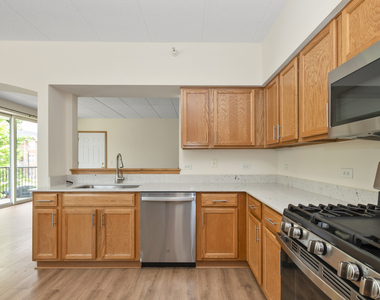 16641 S Liberty Circle - Photo Thumbnail 6