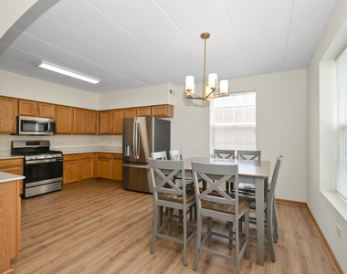 16641 S Liberty Circle - Photo Thumbnail 4