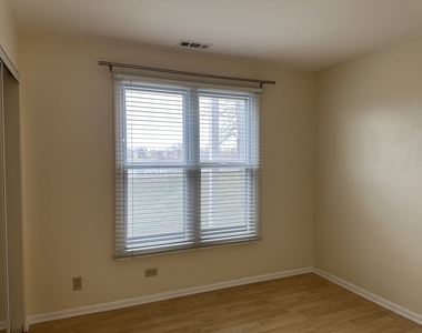 1250 N Streamwood Lane - Photo Thumbnail 15