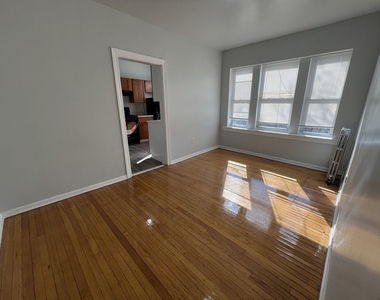 2047 E 68th Street - Photo Thumbnail 3
