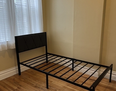 4429 S Calumet Avenue - Photo Thumbnail 12
