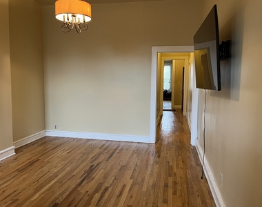 4429 S Calumet Avenue - Photo Thumbnail 5