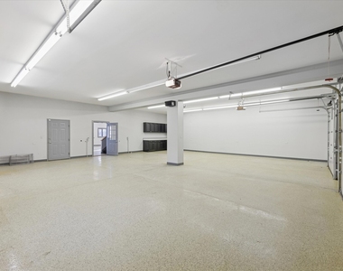 16w125 89th Street - Photo Thumbnail 9