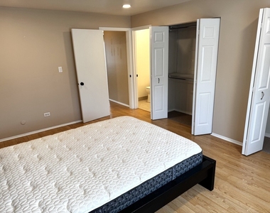 2215 Nichols Road - Photo Thumbnail 7