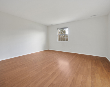 93 N Victoria Lane - Photo Thumbnail 2