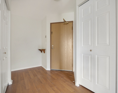 93 N Victoria Lane - Photo Thumbnail 4