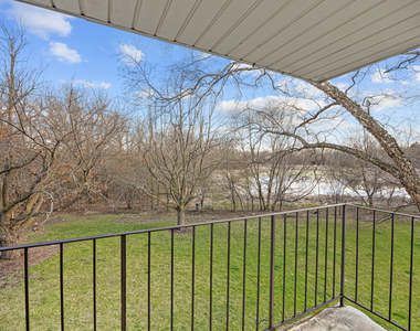 93 N Victoria Lane - Photo Thumbnail 10