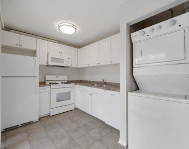 93 N Victoria Lane - Photo Thumbnail 7