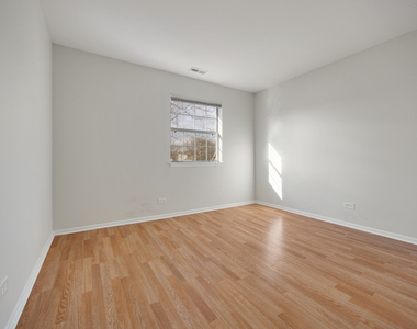 93 N Victoria Lane - Photo Thumbnail 15