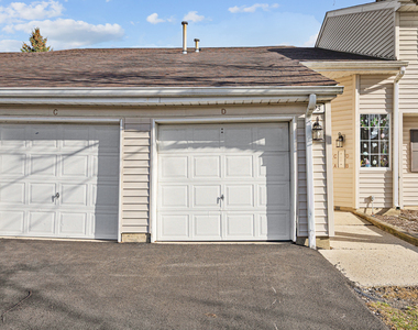 93 N Victoria Lane - Photo Thumbnail 18