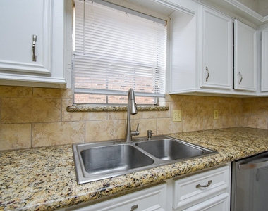 910 Shillington Drive - Photo Thumbnail 18