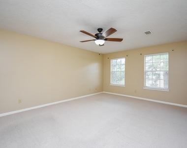 910 Shillington Drive - Photo Thumbnail 31