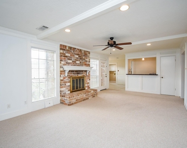 910 Shillington Drive - Photo Thumbnail 14