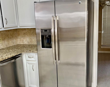 910 Shillington Drive - Photo Thumbnail 23