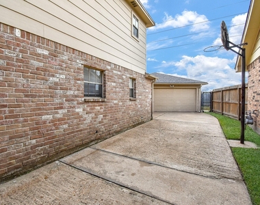 910 Shillington Drive - Photo Thumbnail 48