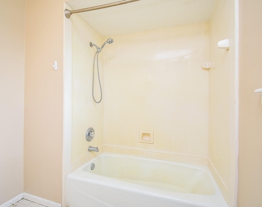 910 Shillington Drive - Photo Thumbnail 40