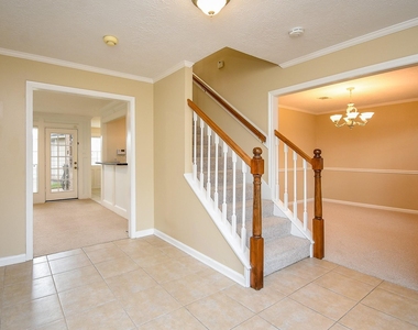 910 Shillington Drive - Photo Thumbnail 2
