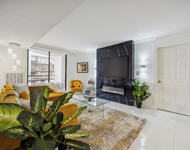 3525 Sage Road - Photo Thumbnail 4