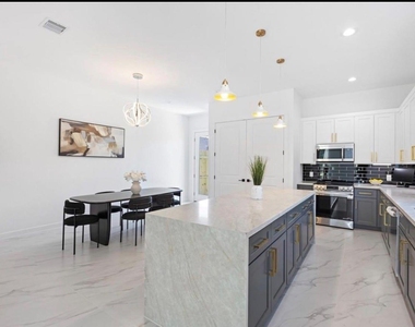 8414 Cannon Street - Photo Thumbnail 1