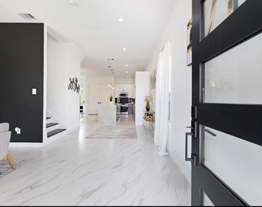 8414 Cannon Street - Photo Thumbnail 3