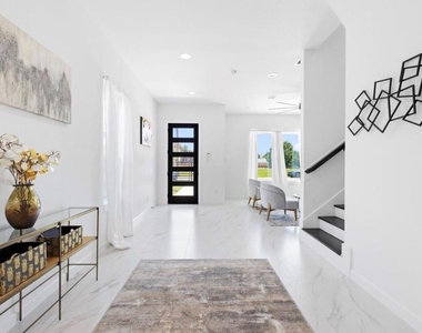 8414 Cannon Street - Photo Thumbnail 4