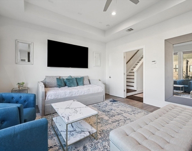 1717 Silver Street - Photo Thumbnail 9
