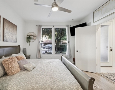 1717 Silver Street - Photo Thumbnail 12