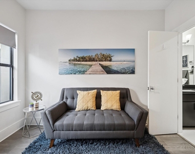 1717 Silver Street - Photo Thumbnail 10