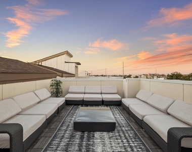 1717 Silver Street - Photo Thumbnail 13