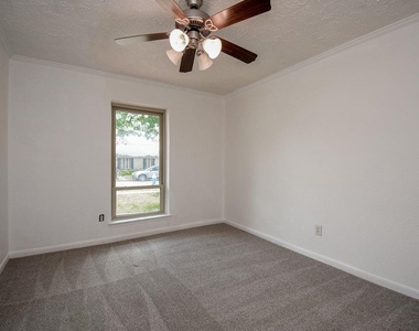 21338 Park Villa Drive - Photo Thumbnail 13