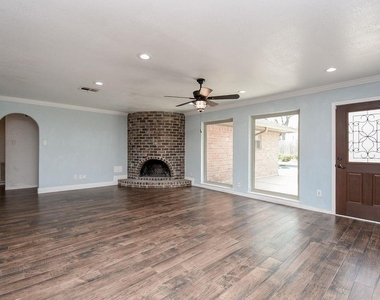 21338 Park Villa Drive - Photo Thumbnail 8