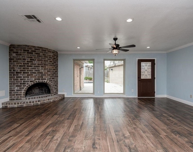 21338 Park Villa Drive - Photo Thumbnail 2