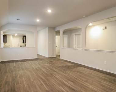 2166 Middle Ridge Drive - Photo Thumbnail 7