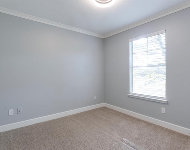 3819 W Traditions Court - Photo Thumbnail 29