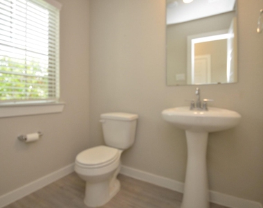 8230 Blue Fish Drive - Photo Thumbnail 4