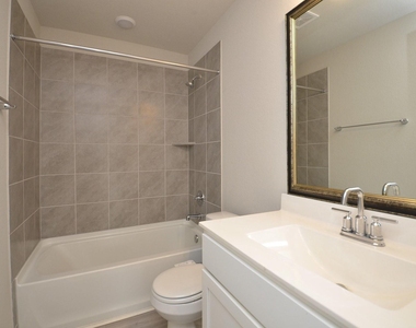 8230 Blue Fish Drive - Photo Thumbnail 3