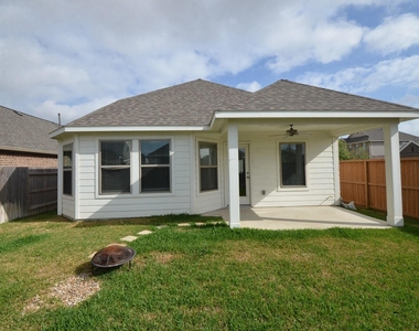8230 Blue Fish Drive - Photo Thumbnail 7