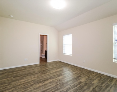 21503 S Werrington Way - Photo Thumbnail 8