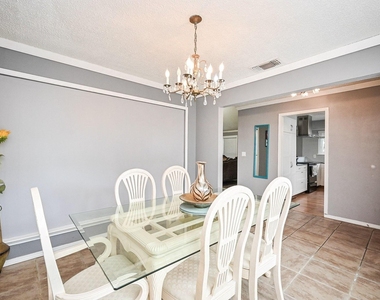 13102 Richmond Avenue - Photo Thumbnail 14