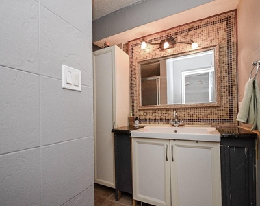13102 Richmond Avenue - Photo Thumbnail 8