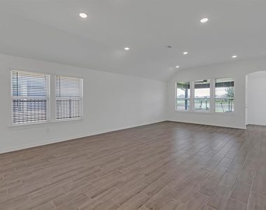 1208 Garden Jade Drive - Photo Thumbnail 11