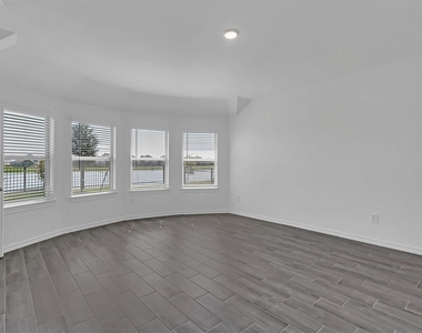 1208 Garden Jade Drive - Photo Thumbnail 16