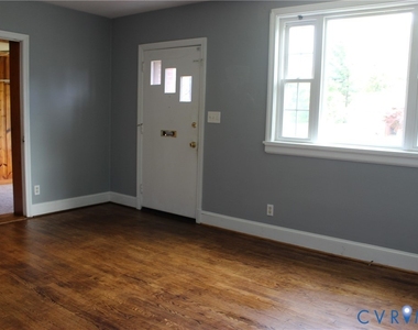 2300 Farrand Street - Photo Thumbnail 4