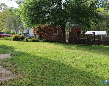 2300 Farrand Street - Photo Thumbnail 22