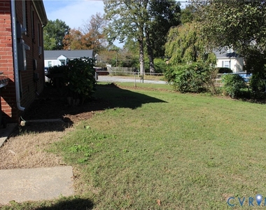 2300 Farrand Street - Photo Thumbnail 26