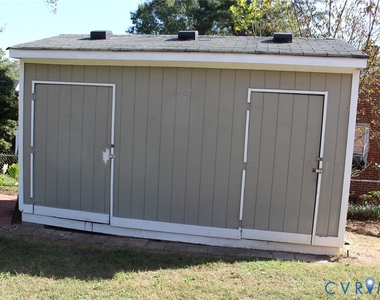 2300 Farrand Street - Photo Thumbnail 24
